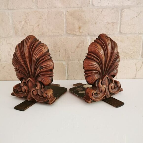 Clam Shell Bookends Antifix Fleur de Lys Book Shelf Decor ALTERED Syroco? - Picture 2 of 10